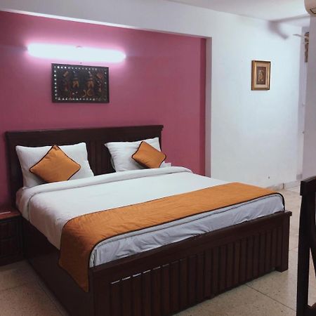 Awasthi Kozi Stays B&B - Closest To Vfs Nuova Delhi Esterno foto