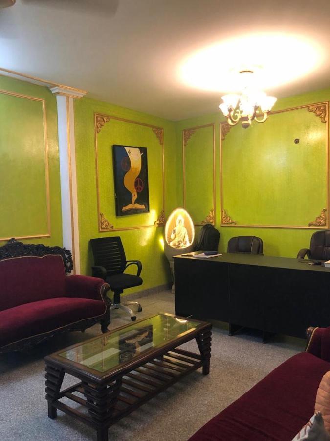 Awasthi Kozi Stays B&B - Closest To Vfs Nuova Delhi Esterno foto