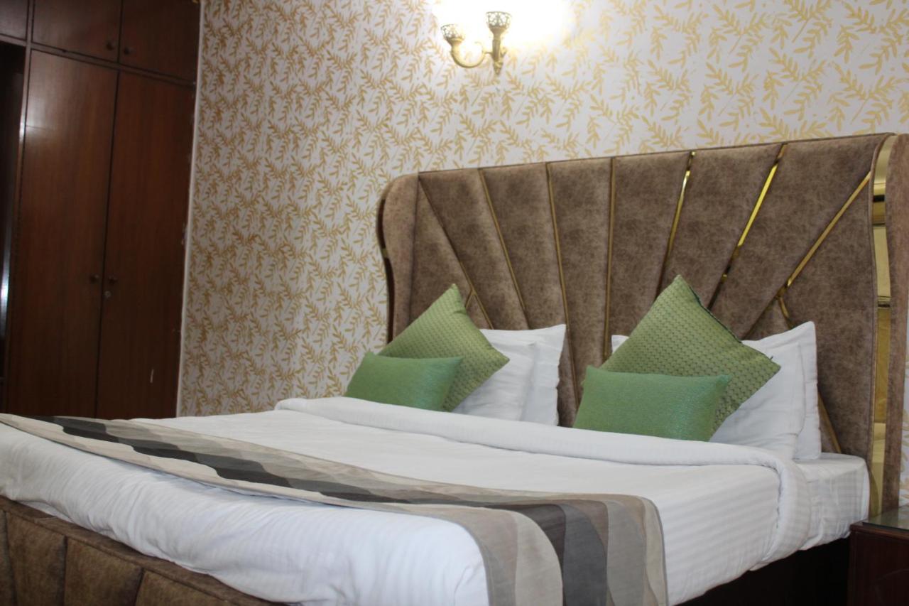 Awasthi Kozi Stays B&B - Closest To Vfs Nuova Delhi Esterno foto